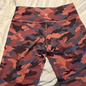 lululemon athletica Camo Leggings - Burgundy and blue, size 14.
